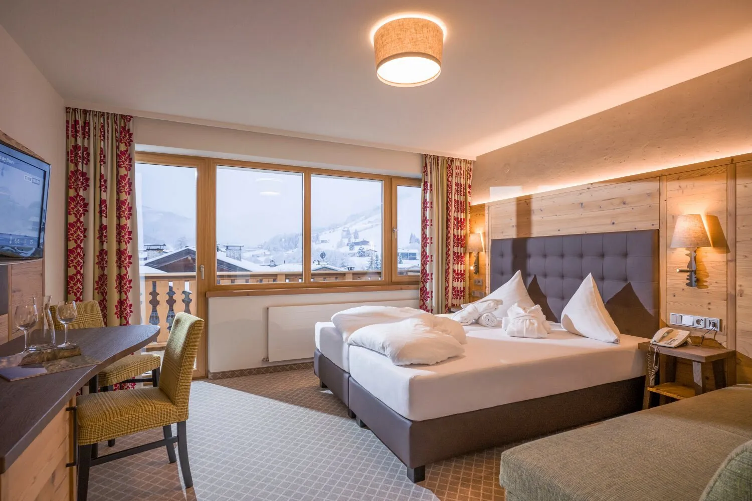 Doppelzimmer Alpen Glück Superior Bild 0